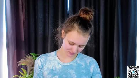 Lily online show from 3, 11, 2025