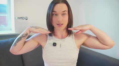 Em      online show from 28, 9, 2025