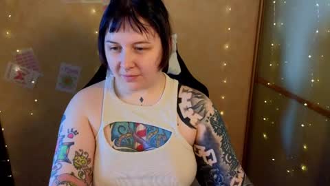 Snapshot of foxgirlandmerguis chatting on 8, 6, 2026 Belinda online show from 8, 6, 2026