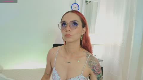Snapshot of foxmegann chatting on 7, 2, 2025 MeganFoxxy online show from 7, 2, 2025