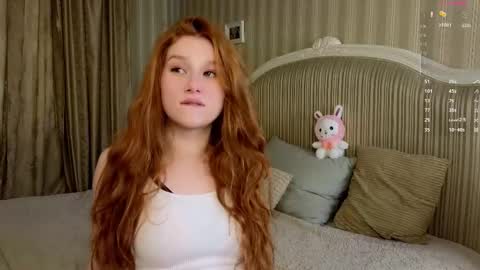 Snapshot of foxxx_tail chatting on 8, 10, 2025 Petra online show from 8, 10, 2025