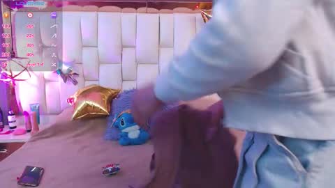 Foxxy  online show from 3, 11, 2025