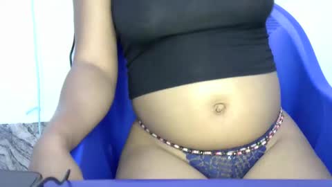 Snapshot of foxy_candy01 chatting on 15, 4, 2026 foxy_candy01 online show from 15, 4, 2026