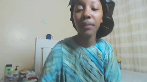 Snapshot of foxyatmidnite chatting on 16, 7, 2026 foxyatmidnite online show from 16, 7, 2026