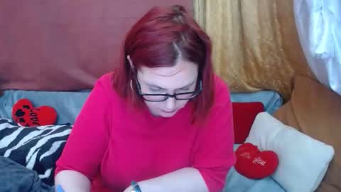 Snapshot of foxydesiree chatting on 29, 4, 2026 foxydesiree online show from 29, 4, 2026
