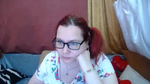 Snapshot of foxydesiree chatting on 9, 5, 2026 foxydesiree online show from 9, 5, 2026