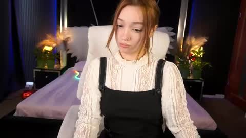 Snapshot of foxymayy chatting on 4, 6, 2026 Maya online show from 4, 6, 2026