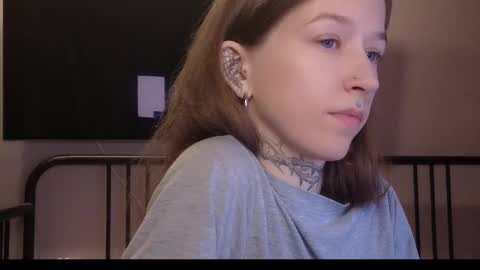 Snapshot of fran_bow chatting on 12, 3, 2026 fran_bow online show from 12, 3, 2026