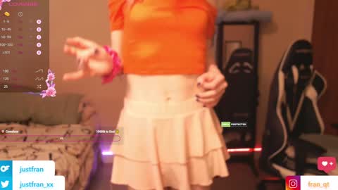 Snapshot of fran_qt chatting on 18, 12, 2024 Fran online show from 18, 12, 2024