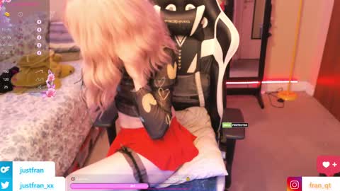 Snapshot of fran_qt chatting on 9, 2, 2025 Fran online show from 9, 2, 2025