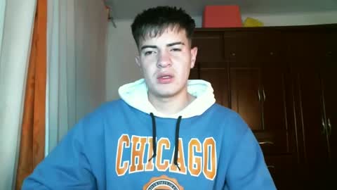 franccesco_699 online show from 17, 12, 2024