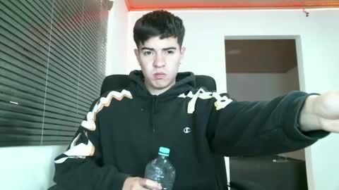 franccesco_699 online show from 3, 1, 2025