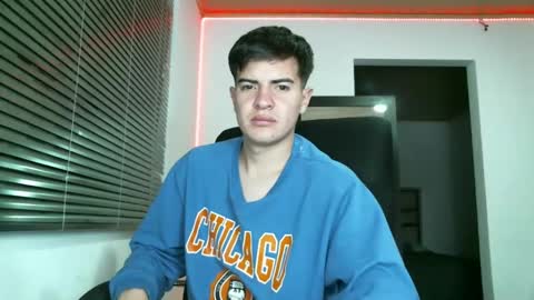 franccesco_699 online show from 16, 1, 2025