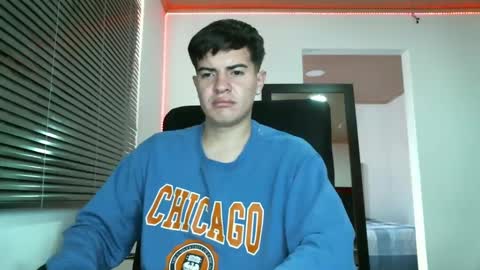 franccesco_699 online show from 17, 1, 2025