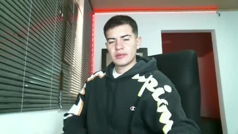 franccesco_699 online show from 24, 1, 2025