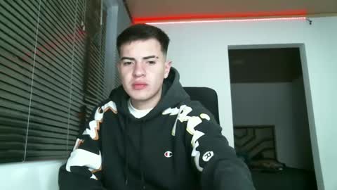 franccesco_699 online show from 4, 2, 2025