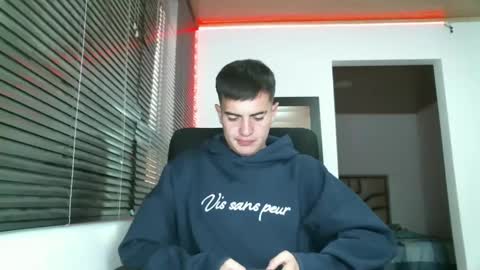 franccesco_699 online show from 16, 2, 2025