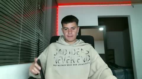 franccesco_699 online show from 19, 2, 2025