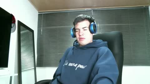 franccesco_699 online show from 1, 3, 2025
