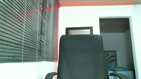 franccesco_699 online show from 10, 3, 2025