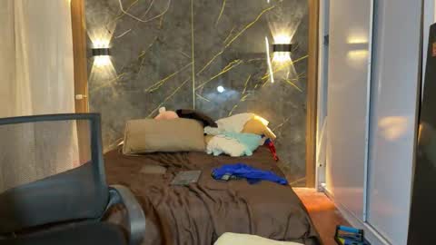 Dynamic roles online show from 26, 9, 2025