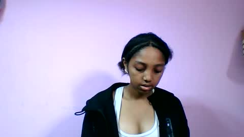 Snapshot of francia333068 chatting on 6, 6, 2026 francia333068 online show from 6, 6, 2026
