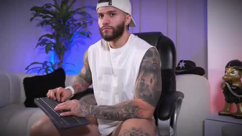 Frank Farrell. Hey remember to give me a thumbs up Ty online show from 16, 4, 2026