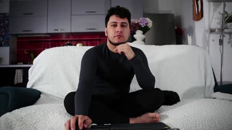 Snapshot of frankhairy chatting on 2, 2, 2025 frankhairy online show from 2, 2, 2025