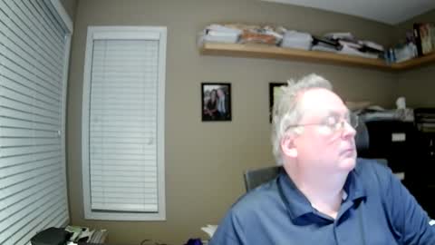 Snapshot of frankie6207 chatting on 8, 11, 2025 frankie6207 online show from 8, 11, 2025