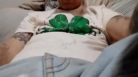 Blue eyed tatted Daddy online show from 28, 10, 2025