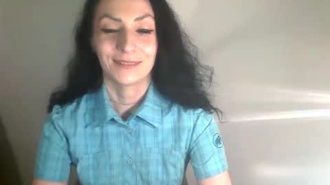 frankieteasing online show from 20, 12, 2024