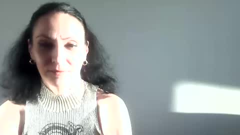 frankieteasing online show from 6, 1, 2025