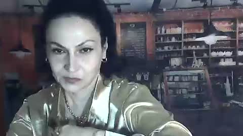 frankieteasing online show from 24, 4, 2026