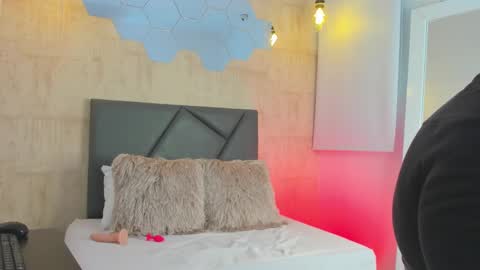 Fransheska online show from 13, 12, 2024