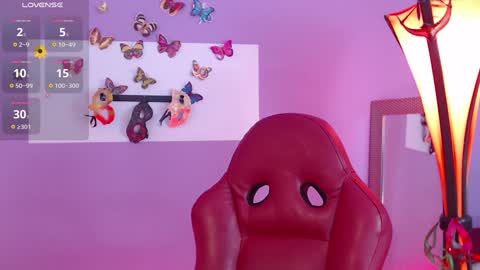 Fransheska online show from 12, 1, 2025