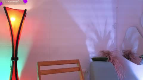 Fransheska online show from 14, 4, 2026