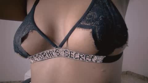 franyeli online show from 6, 1, 2026