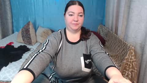 frau_becky online show from 20, 2, 2025