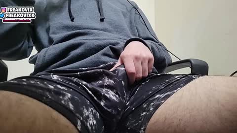 Snapshot of freakovix chatting on 28, 1, 2025 FreakoVix online show from 28, 1, 2025