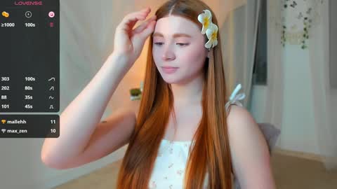 Snapshot of freckle_diyana chatting on 8, 2, 2025 Diyana online show from 8, 2, 2025