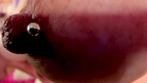    -  IG AnicolorsLive X AnicolorsLive        - online show from 7, 2, 2025