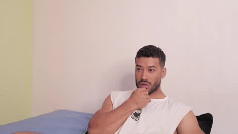 Snapshot of freddsexxx chatting on 8, 3, 2025 FredSeXXX online show from 8, 3, 2025