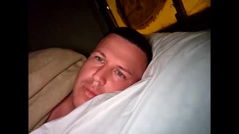 Snapshot of fredwilliam26 chatting on 19, 10, 2025 fredwilliam26 online show from 19, 10, 2025