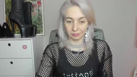 Snapshot of freeanne chatting on 11, 6, 2026 Anne online show from 11, 6, 2026