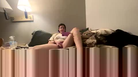 Snapshot of freethebirdclouds chatting on 4, 3, 2026 freethebirdclouds online show from 4, 3, 2026