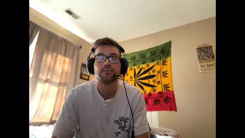 Snapshot of freezeskiii chatting on 3, 11, 2025 freezeskiii online show from 3, 11, 2025