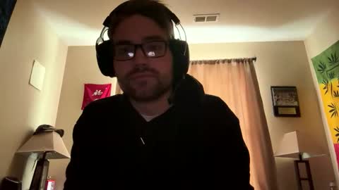 Snapshot of freezeskiii chatting on 2, 12, 2025 freezeskiii online show from 2, 12, 2025