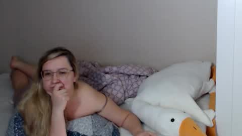 frelina online show from 6, 11, 2025