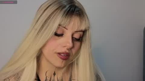 freyaa_sorceress online show from 1, 7, 2026