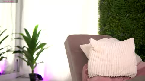 Snapshot of freyaheart chatting on 2, 6, 2026 freyaheart online show from 2, 6, 2026